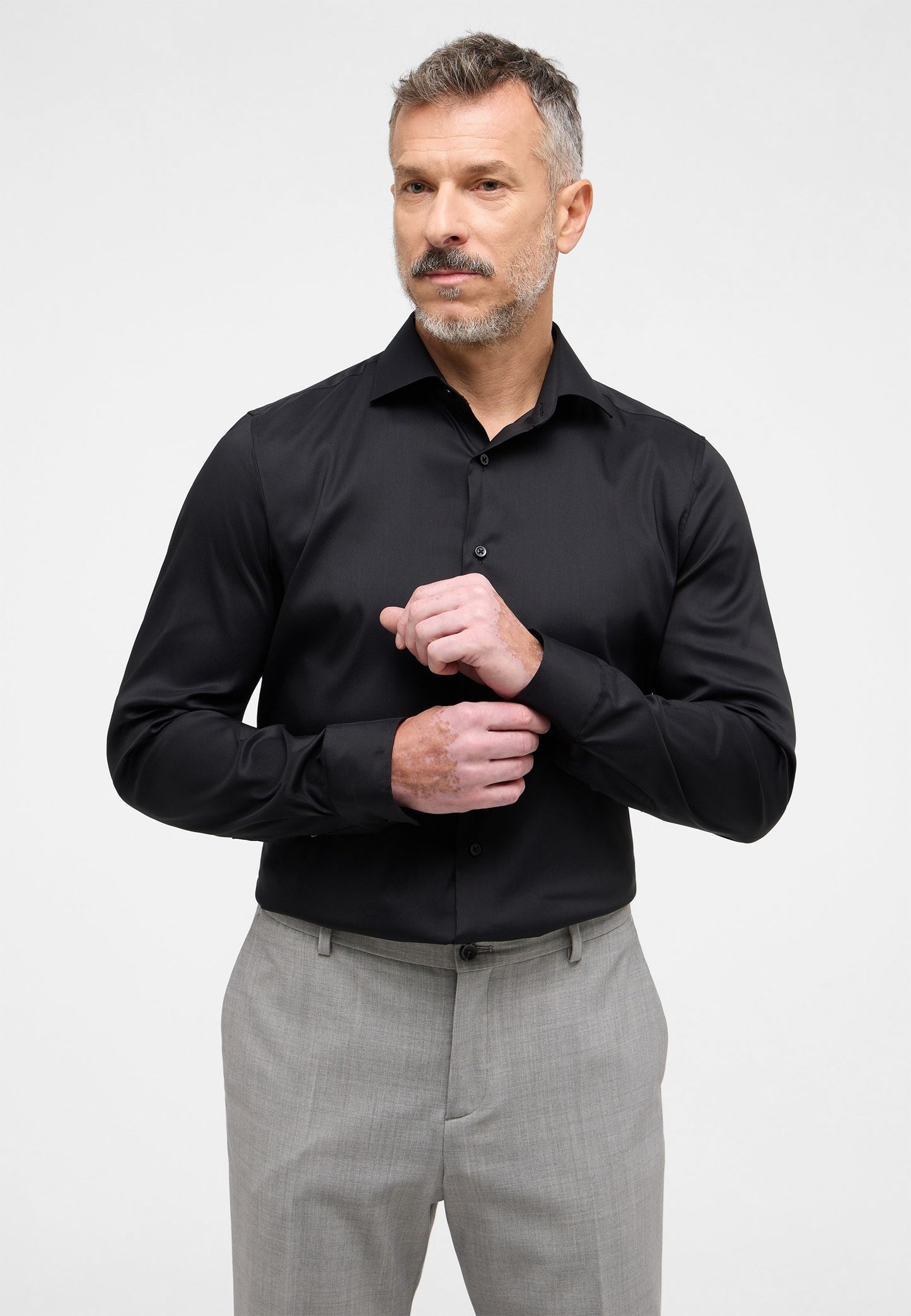 Performance Shirt Slim Fit